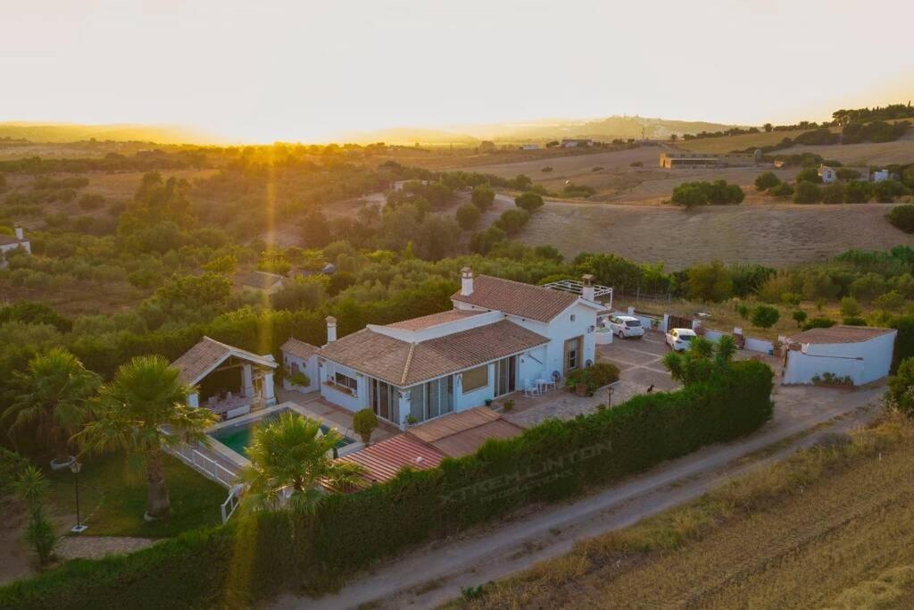 Villa El Estanque Holiday Cottage & Bungalow Arcos de la Frontera Luaran gambar